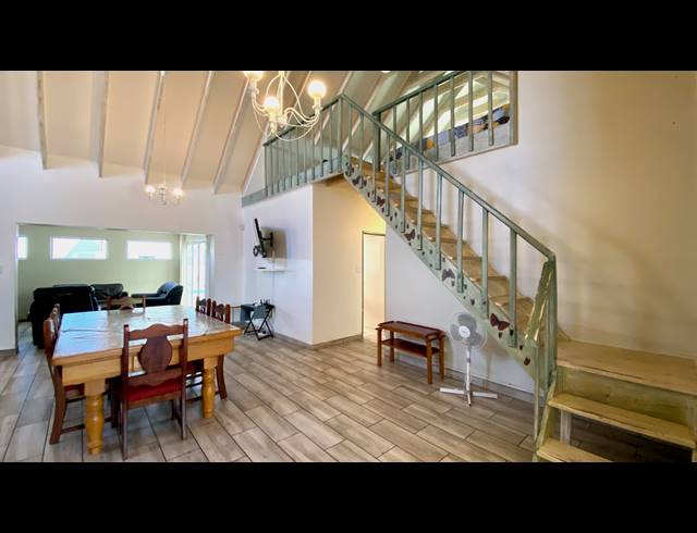 3 BEDROOM HOUSE FOR SALE IN GOLDEN MILE